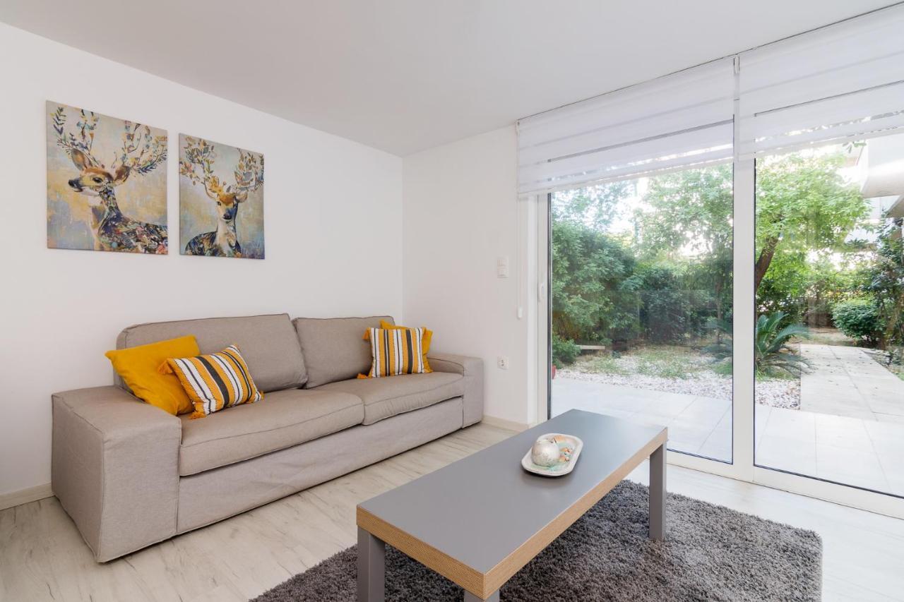 Apartment For 3 Ppl In Varkiza Exterior foto